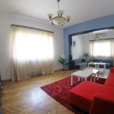 Center Flat In Lägenhet Bukarest